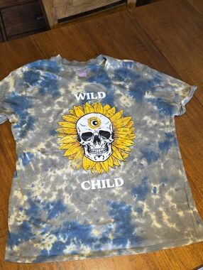No Boundaries Tie-Dye Sunflower Skull Tee - Blue & Yellow